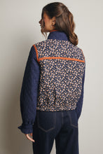 Load image into Gallery viewer, Forte Quilted Floral Jacket in Navy