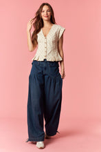Load image into Gallery viewer, Peach Love Polka Dot Twill Denim Button Up Pleated Vest in Cream/Taupe