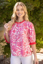 Load image into Gallery viewer, VOY Contrast Solid Ruffle Detailed Floral Print Top in Pink