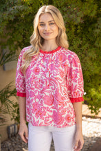 Load image into Gallery viewer, VOY Contrast Solid Ruffle Detailed Floral Print Top in Pink