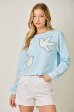 Load image into Gallery viewer, Mystree French Terry Tweed Bird Applique Pullover in Blue