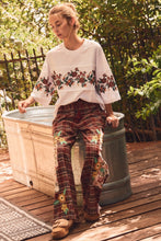 Load image into Gallery viewer, Oddi Floral Embroidered Knit Top in White