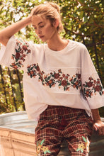 Load image into Gallery viewer, Oddi Floral Embroidered Knit Top in White