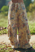Load image into Gallery viewer, Davi & Dani Floral Print Wide Leg Pants in Yellow