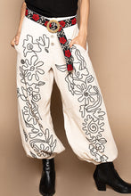 Load image into Gallery viewer, POL Floral Embroidered Twill Joggers in Oatmilk