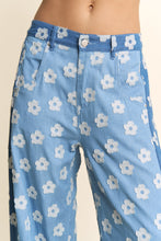 Load image into Gallery viewer, Davi & Dani Flower Print Wide Leg Culotte Pants in Denim Blue