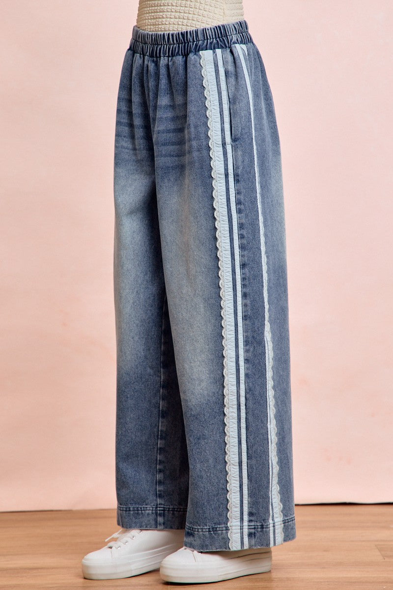 BiBi Washed Denim with Contrasting Lace Side Pants in Denim – June