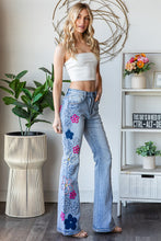 Load image into Gallery viewer, Oli & Hali Embroidered Flower Jeans in Denim/Pink Combo