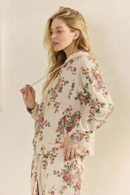 Load image into Gallery viewer, Veveret Printed French Terry Pullover Hoodie in Floral