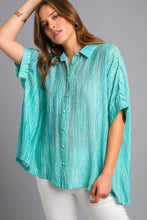 Load image into Gallery viewer, Umgee Textured Fabric High Low Hem Button Down Top in Teal Green