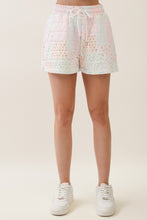 Load image into Gallery viewer, Veveret Floral Patchwork Quilted Shorts in Pink
