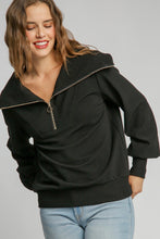 Load image into Gallery viewer, Umgee Ribbed Knit Top in Black