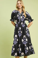 Load image into Gallery viewer, Umgee Bold Floral Print Midi Dress in Black/Blue