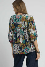 Load image into Gallery viewer, Umgee Floral Print Top in Navy