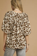 Load image into Gallery viewer, Umgee Leopard Print V Neck Top in Cream