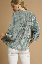 Load image into Gallery viewer, Umgee Velvet Damask Print Top in Sage
