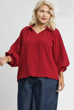 Load image into Gallery viewer, Umgee Solid Color Textured Top in Crimson