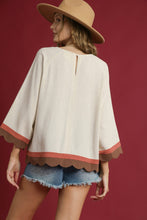 Load image into Gallery viewer, Umgee Color Block Linen Blend Top in Oatmeal