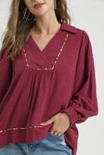 Load image into Gallery viewer, Umgee Linen Blend Top with Leopard Trim in Merlot