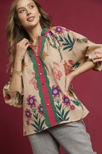 Load image into Gallery viewer, Umgee Mixed Floral Textured Top in Tan Mix