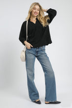 Load image into Gallery viewer, Umgee Solid Color Linen Blend Boho Top in Black