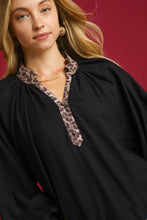 Load image into Gallery viewer, Umgee Solid Color Leopard Trim Top in Black
