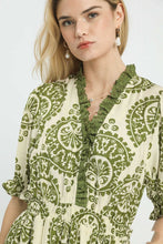 Load image into Gallery viewer, Umgee Medallion Paisley Print Midi Dress in Green