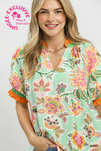 Load image into Gallery viewer, Umgee Vibrant Botanical Floral Print Top in Mint