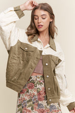 Load image into Gallery viewer, J.nna "Queen Kitty" Print Vintage Style Aviator Jacket in Olive Cream
