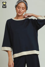 Load image into Gallery viewer, Umgee LUXEKNIT Colorblock Crewneck Raglan Sleeve Top in Midnight Blue