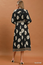 Load image into Gallery viewer, Umgee Mix Leaf Print Belted Midi Dress in Black Mix