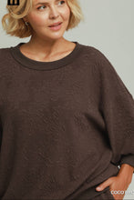 Load image into Gallery viewer, Umgee Textured Jacquard 3/4 Sleeve Pullover Top in Coco Brown