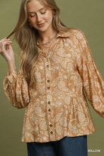 Load image into Gallery viewer, Umgee Paisley Print Button Front Peplum Blouse in Willow