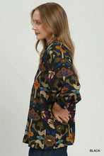 Load image into Gallery viewer, Umgee Floral Print Split Neck Blouse in Black