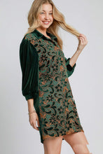Load image into Gallery viewer, Umgee Velvet Lace Mini Dress in Hunter Green