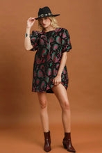 Load image into Gallery viewer, Umgee Metallic Floral Jacquard Puff Sleeve Shift Dress in Black