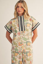 Load image into Gallery viewer, Jodifl Color Rib Band Contrast Zip Up Floral Top in Oatmeal