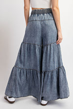 Load image into Gallery viewer, ee:some Snow Washed Tiered Wide Leg Pants in Denim