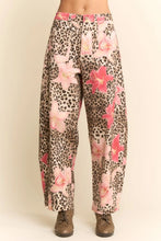 Load image into Gallery viewer, Davi & Dani Leopard and Floral Print Pants in Leopard Floral