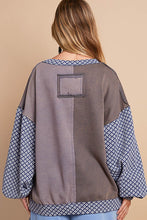 Load image into Gallery viewer, POL Color Block Peace Sign Patch Front Top in Navy/Charcoal