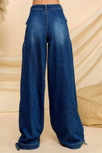 Load image into Gallery viewer, Veveret Ankle Drawstring Denim Cargo Pants in Dark Wash