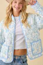 Load image into Gallery viewer, Main Strip Vintage Print Quilted Woven Jacket in Light Blue