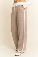 Load image into Gallery viewer, J.nna 2 Piece Knit Sweater Set in Cream Light Sand