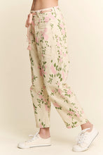 Load image into Gallery viewer, J.nna Floral Print Utility Crop Barrel Pants in Beige Pink