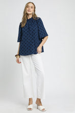Load image into Gallery viewer, Umgee Jacquard Textured Lattice Pattern Top in Navy