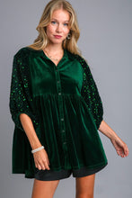 Load image into Gallery viewer, Umgee Velvet Tunic Top with Sequin Contrast in Hunter Green