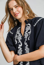 Load image into Gallery viewer, Umgee Solid Color Top with Embroidery in Navy