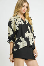 Load image into Gallery viewer, Umgee Bold Peony Floral Print Top in Black