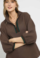 Load image into Gallery viewer, Umgee Waffle Knit Pullover Top with Contrasting Trim in Coffee