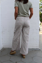 Load image into Gallery viewer, POL Twill Pants in Taupe Pink Floral